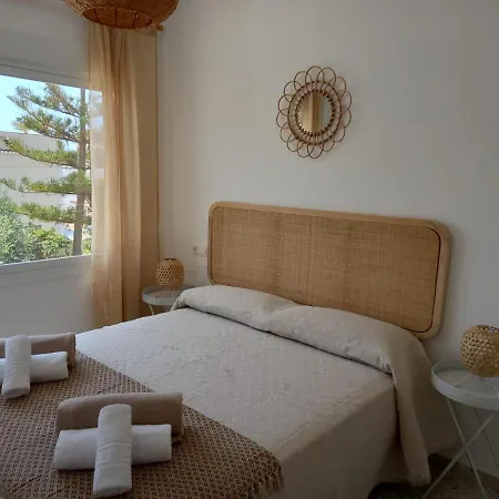 El Algarrobo Нерха